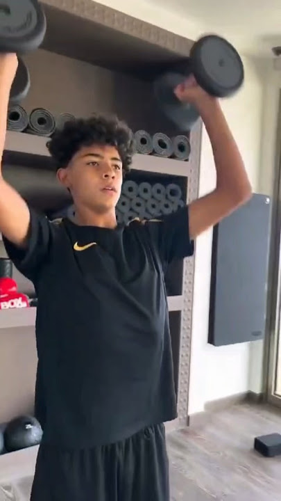 cristiano ronaldo jr workout🥰#shortvideo #viral #cr7 #football #cristanoronaldo7 #cr7jr