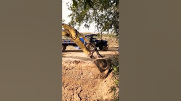 Hydraulic of Excavator || Soil Loading and Unloading Sonalika DI Tractor #tractor #excavator #shorts