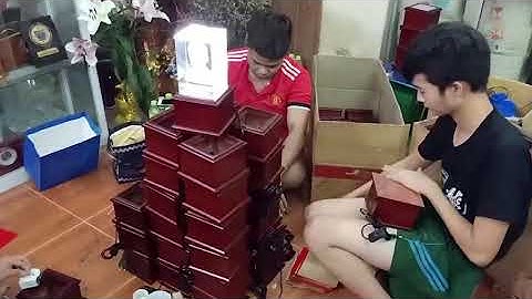 Xưởng Sản Xuất Tượng Chân Dung Bác Hồ 3d khắc Laser Trong Khối Pha Lê Để Bàn Làm Việc