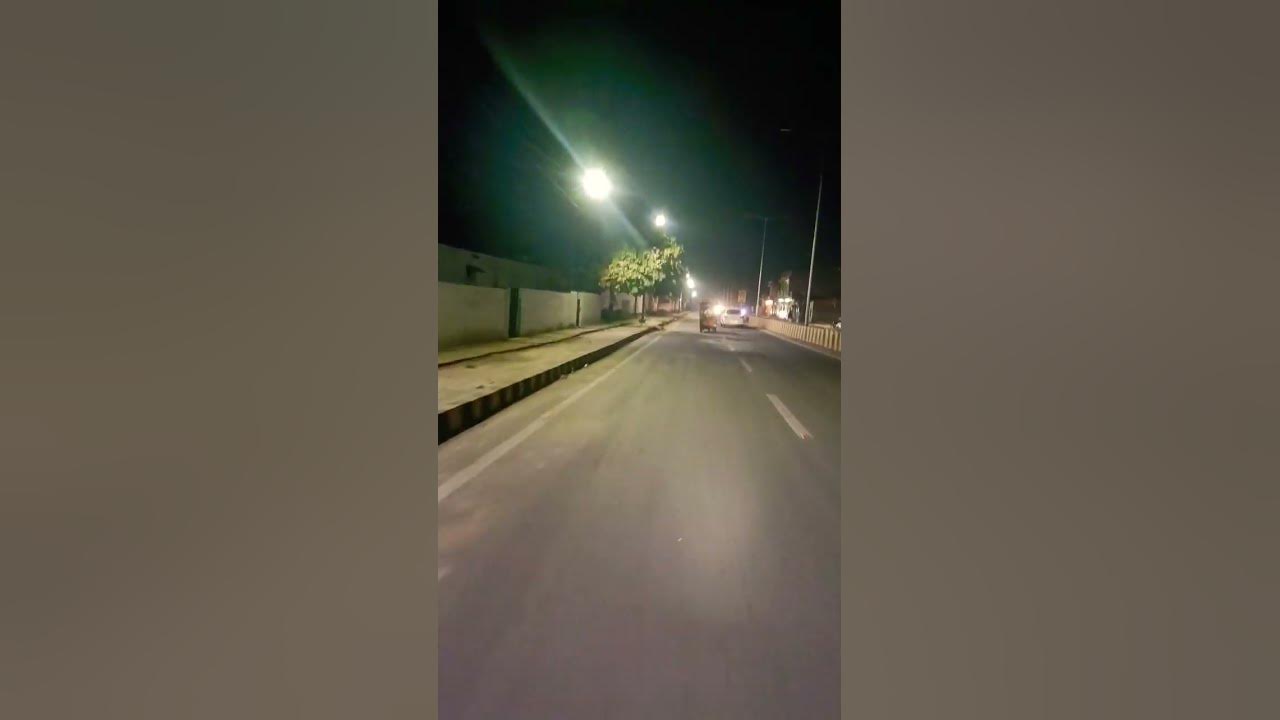How does Street light work on road 👍👍|| #shorts #vlog #minivlog #