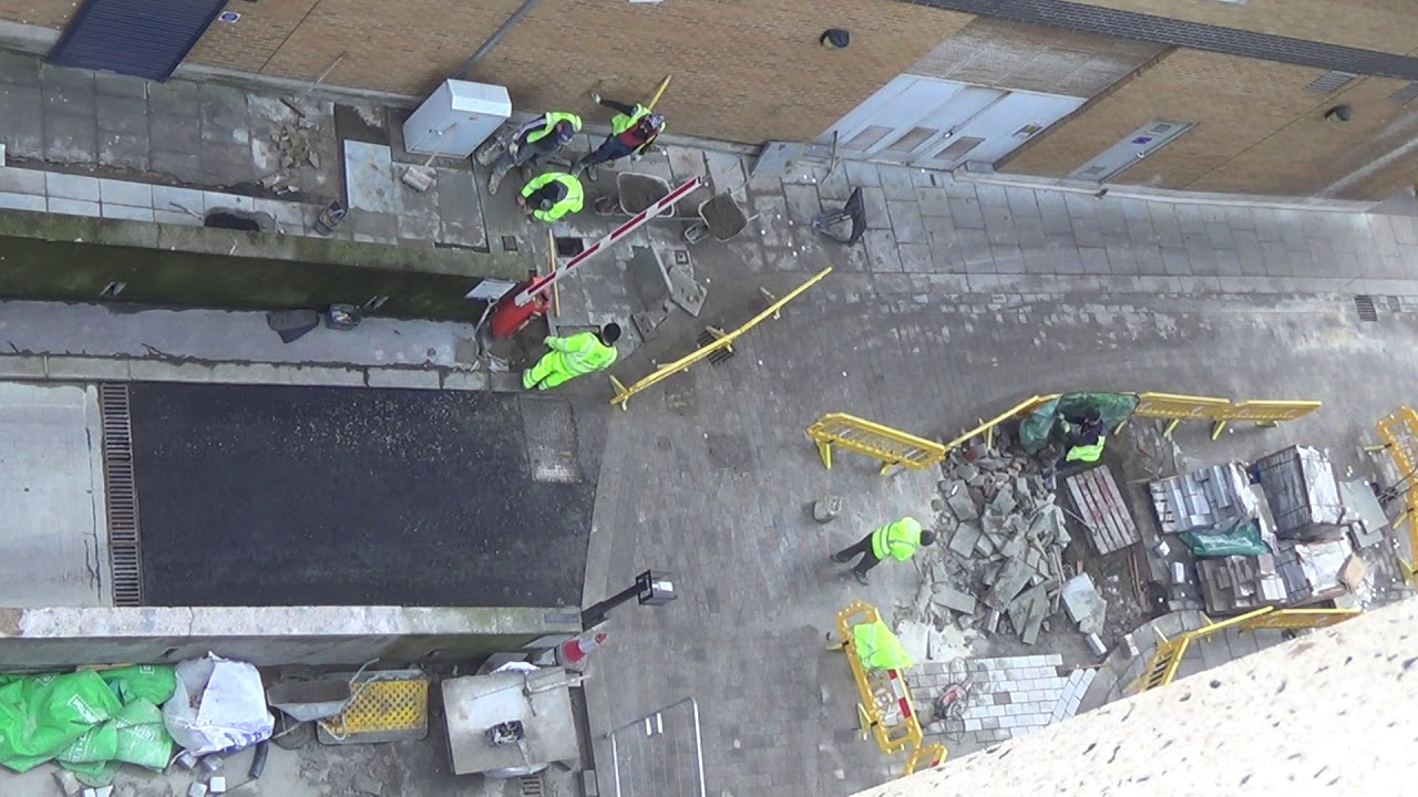 2017-11-11b Artizan Street - Riney Sunday Working