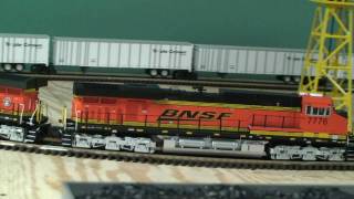 MTH BNSF ES44DC diesel locomotive