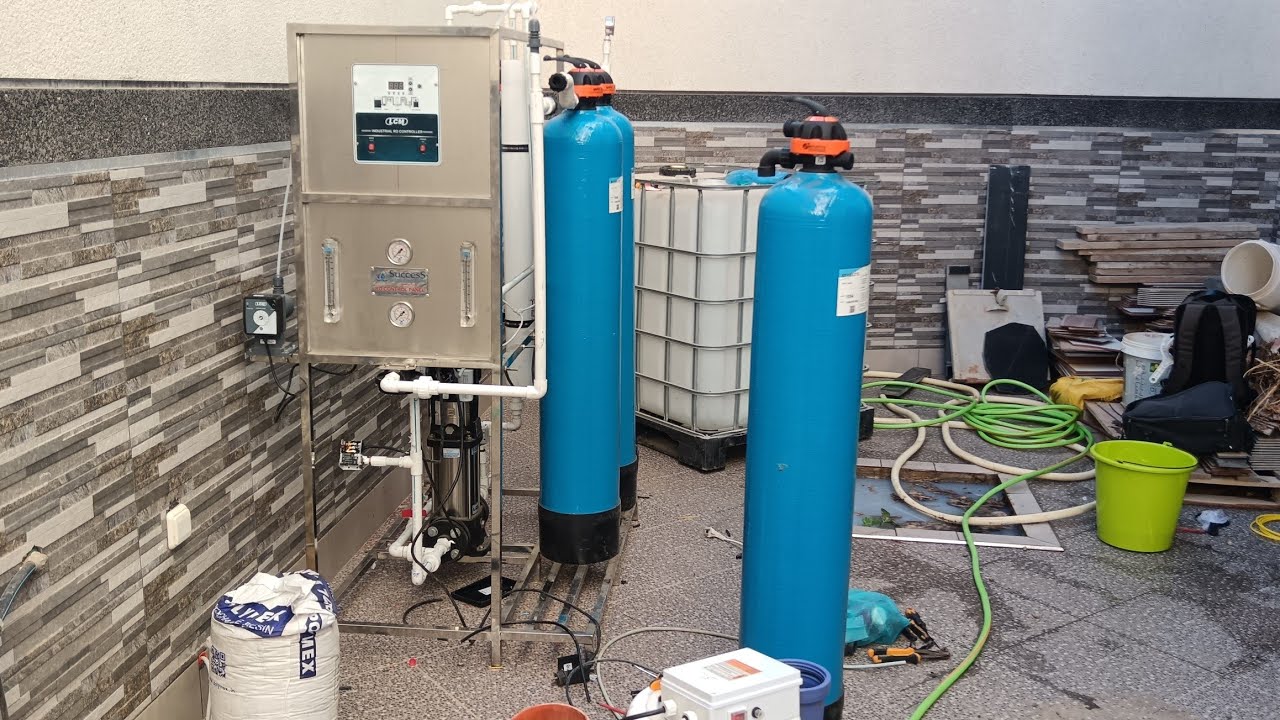 جهاز تصفية المياه منزوع أملاح  خاص بصناعة مواد التنظيف  osmose inverse eau distillée