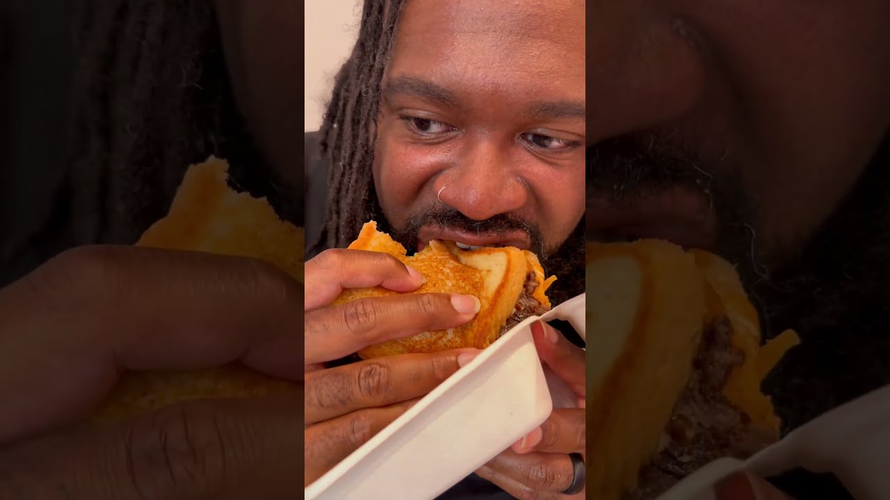 HOUSTON HAS THE BEST FOOD HANDS DOWN HOTLINE BURGER 10 MUST TRY Houston Food Fyp Foodie