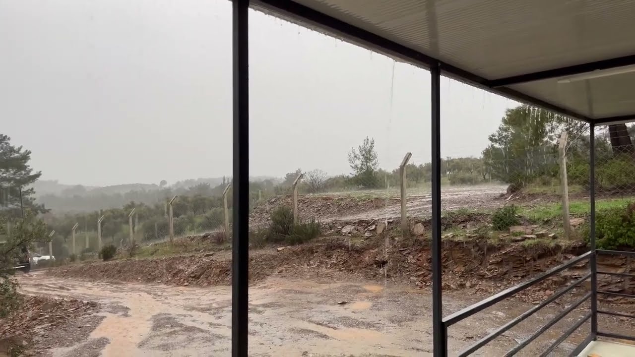 İZMİR AŞIRI YAĞIŞ ALDI