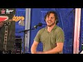 Capture de la vidéo Jack Savoretti - Who's Hurting Who (Live On The Chris Evans Breakfast Show With Sky)