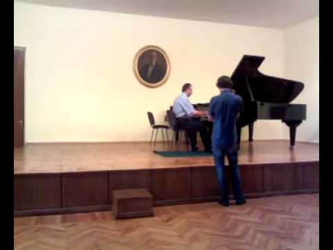 თვითნასწავლი პიანისტი ქუთაისი)   TviTnaswavli pianisti (quTaisi)