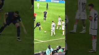 اخضع امام التاريخ يامبابيميسي الاسطورة LM10 #messi #mbappe #ميسي #الارجنتين #فرنسا #مبابي