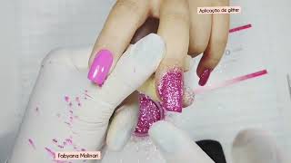 Unhas Perfeitas decoradas com glitter