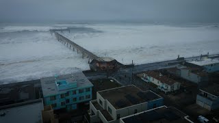 Huge Surf off Pacifica