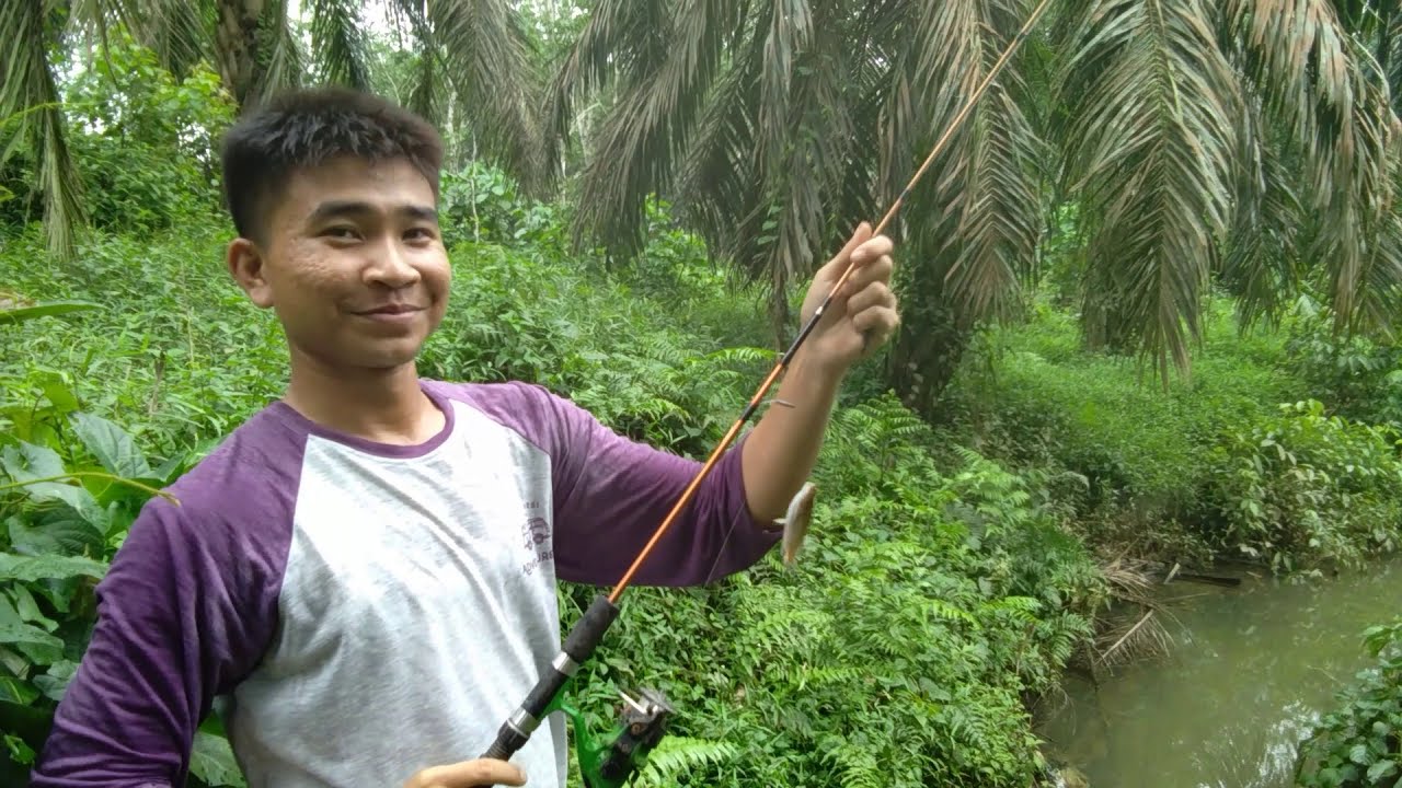 MANCING IKAN KALI INI STRIKENYA ANEH ANEH #40