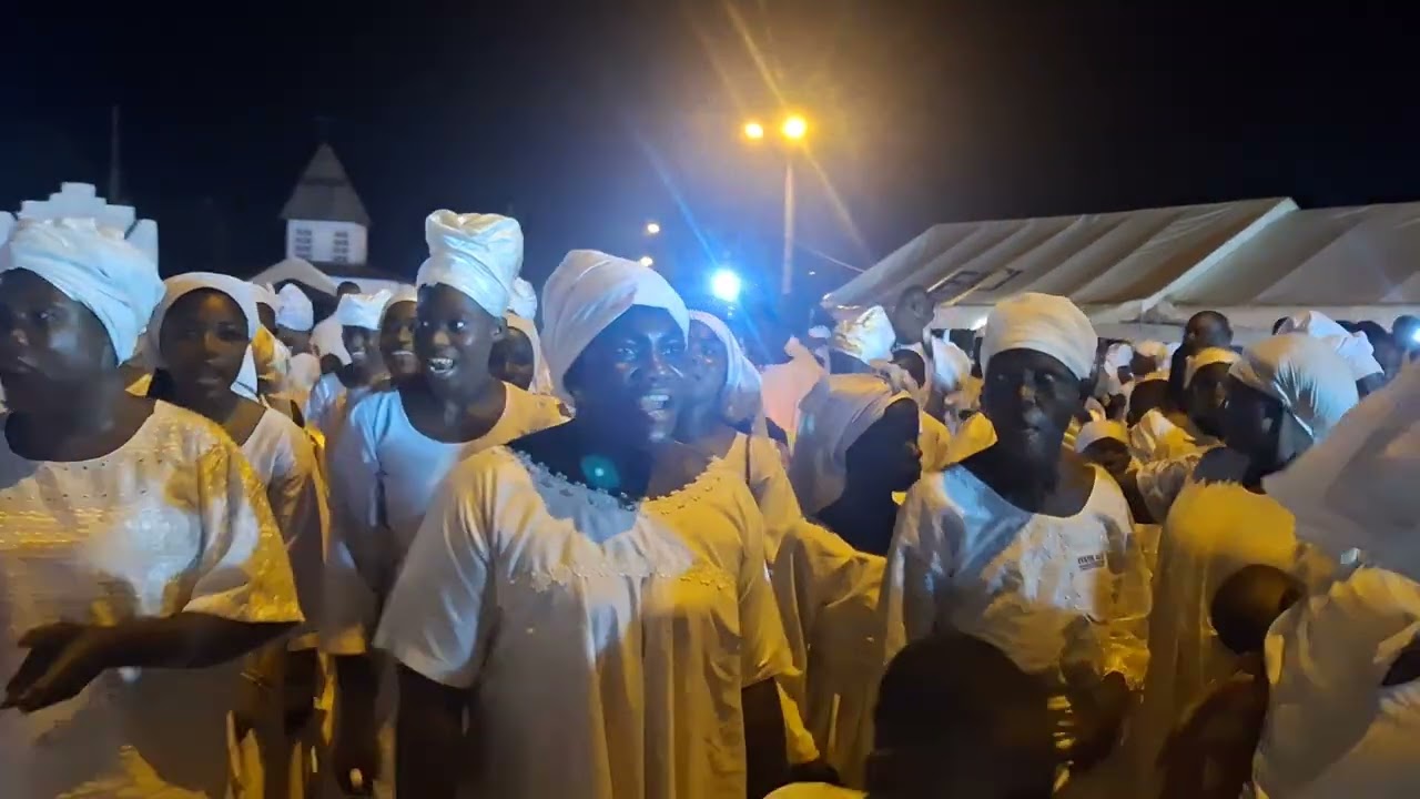 RÉVEILLON DU 31-12-2025 AU 1-1-2026, DANSE DE RÉJOUISSANCE 