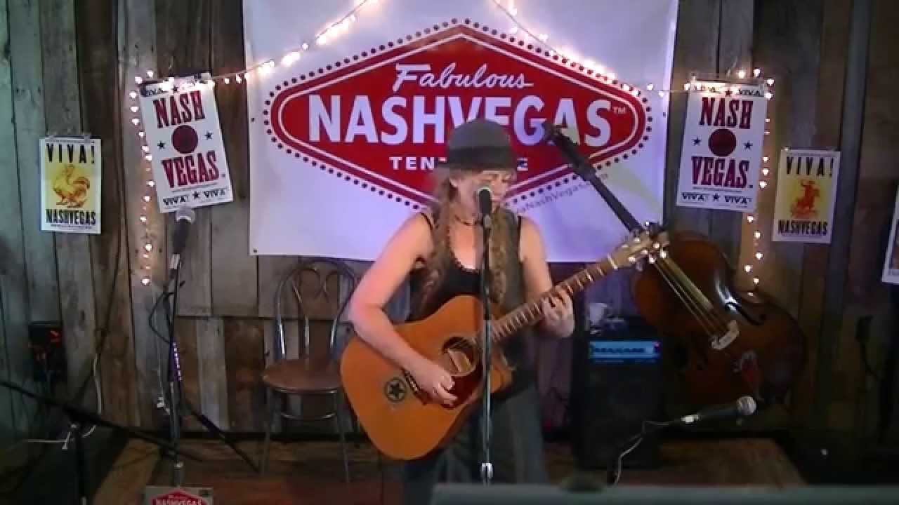 americana salon Anne McCue: 