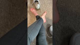 Sockless Gym Shoe Removal