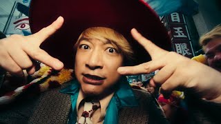 香取慎吾、ファンキーな衣装でラップ！　『LENS LiST (レンズリスト)』TVCM