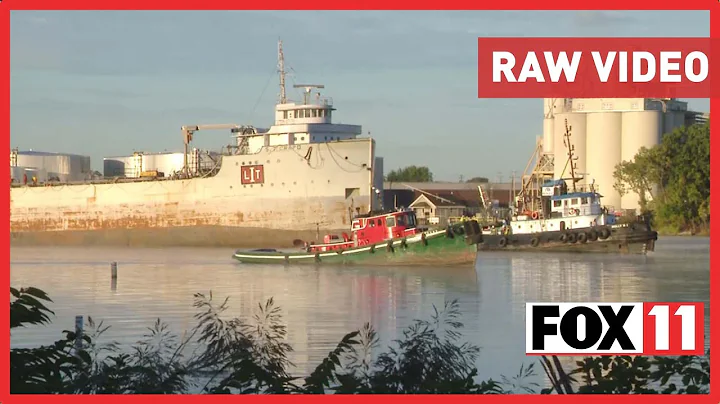 Nearly 100-year-old ship tugged out of Green Bay; The S.T. Crapo a 100 year-old-ship