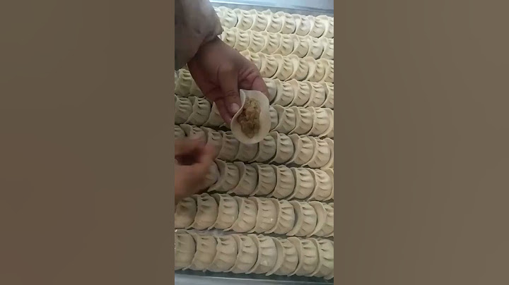 How To Wrap/Fold  Dumpling /Momos In A Very Easy Way 😘😘😘