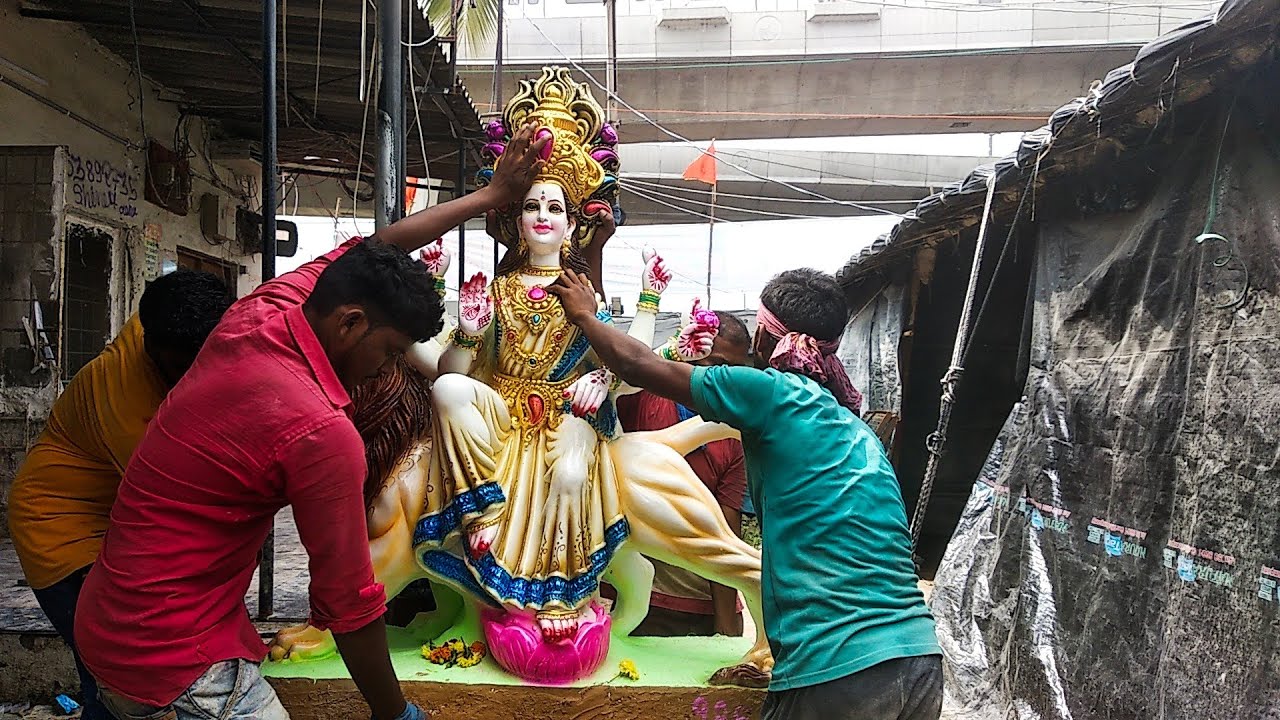Durga Mata idol transporting 2020