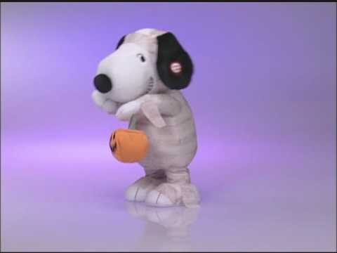 2010 Hallmark Halloween Mummy Snoopy