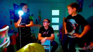 Вор в Классе! Кто Всех Обманул? Смешные Ситуации с Друзьями. Мы Семья - Лучшее!
