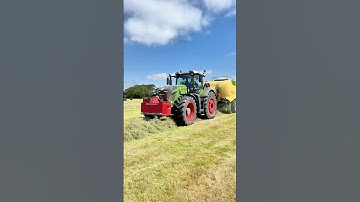 FENDT 942 Vario Tractor Krone Big Pack 1290 HDP II Baler