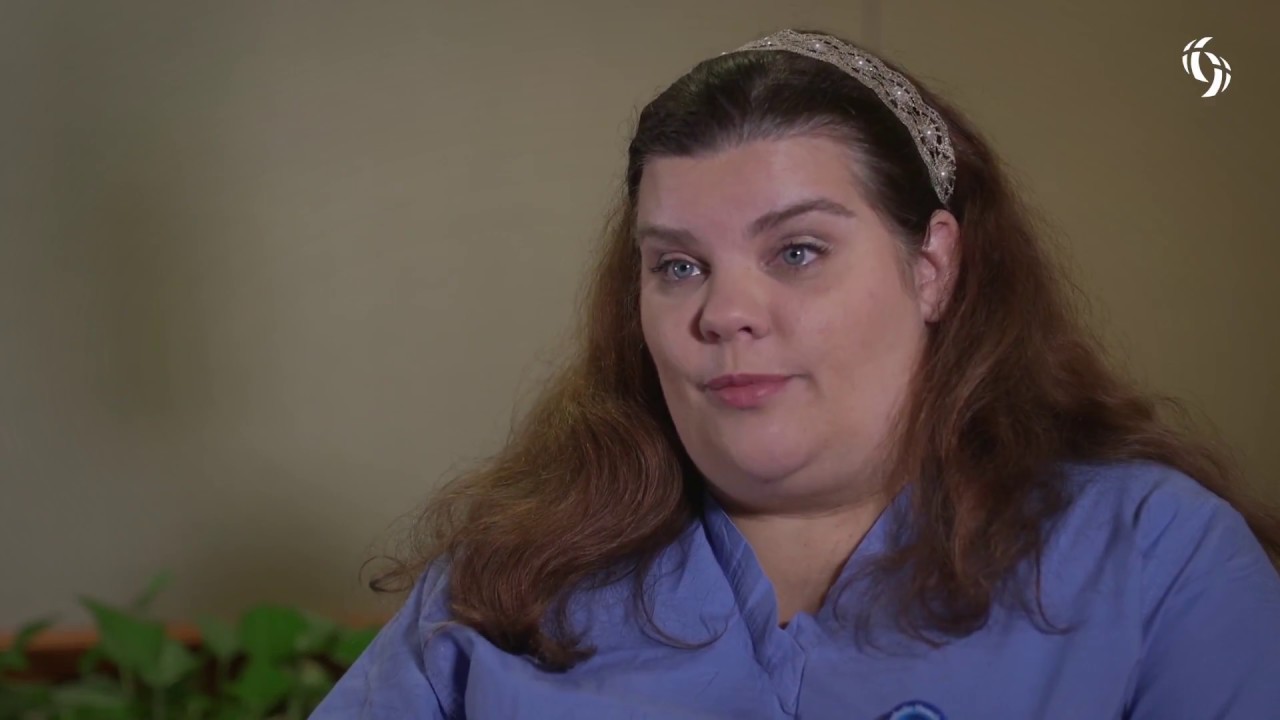 What is a midwife's approach to delivery?