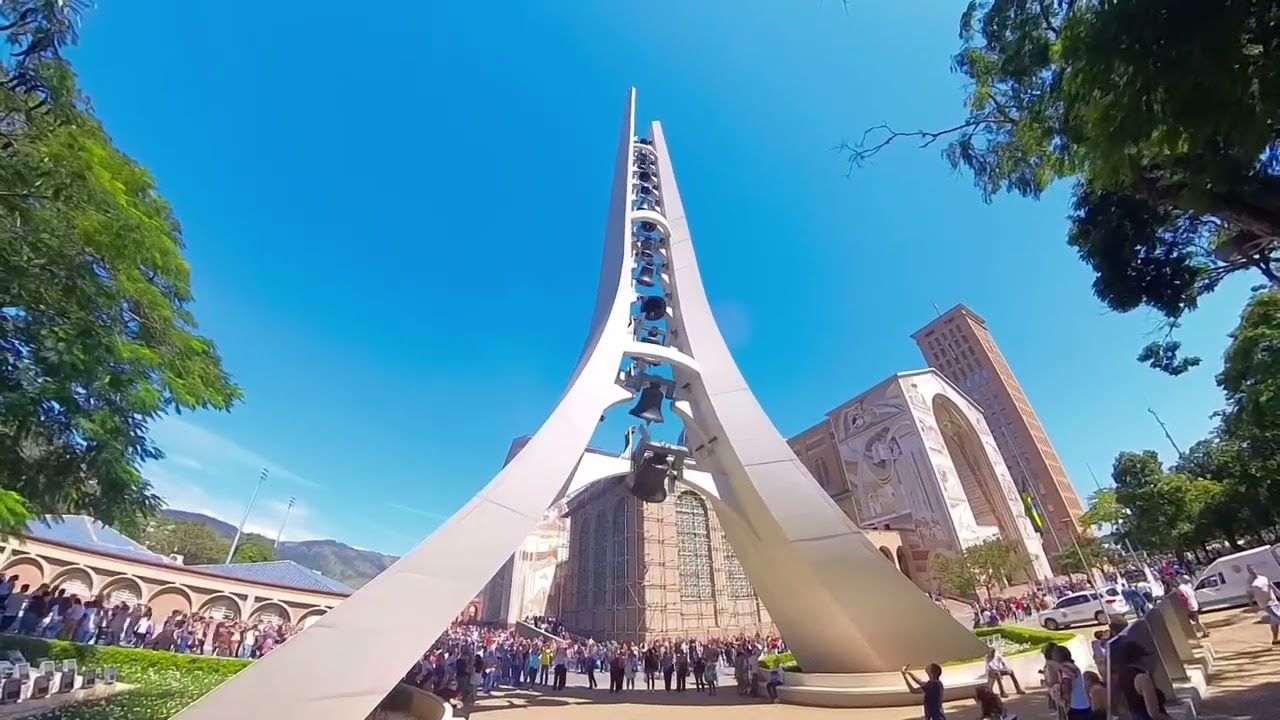 O Espetáculo dos Sinos de Aparecida - Campanário do Santuário Nacional