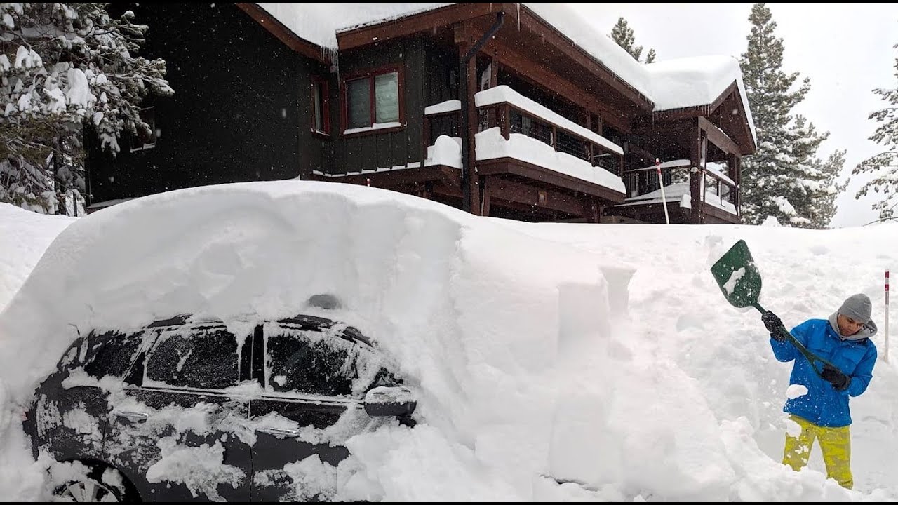 I25 reopens following Crashes &amp; Blizzard Conditions Lake Tahoe CA