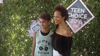 Sherri Saum Teen Choice Awards 2016 Green Carpet
