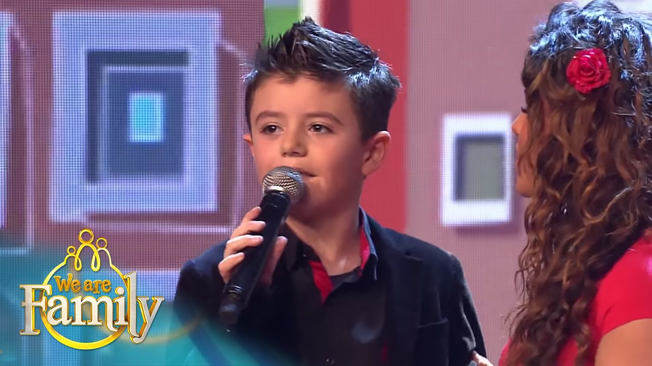 7-jarige Giovanni zingt samen met John West | We Are Family 2015 | SBS6