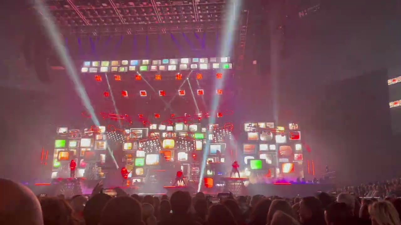 Trans-Siberian Orchestra - Christmas Eve / Sarajevo 12/24 - Spectrum Center Charlotte NC 12/13/2025