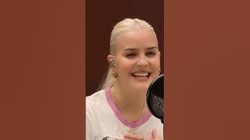2002 - When listen to music, smile spreads