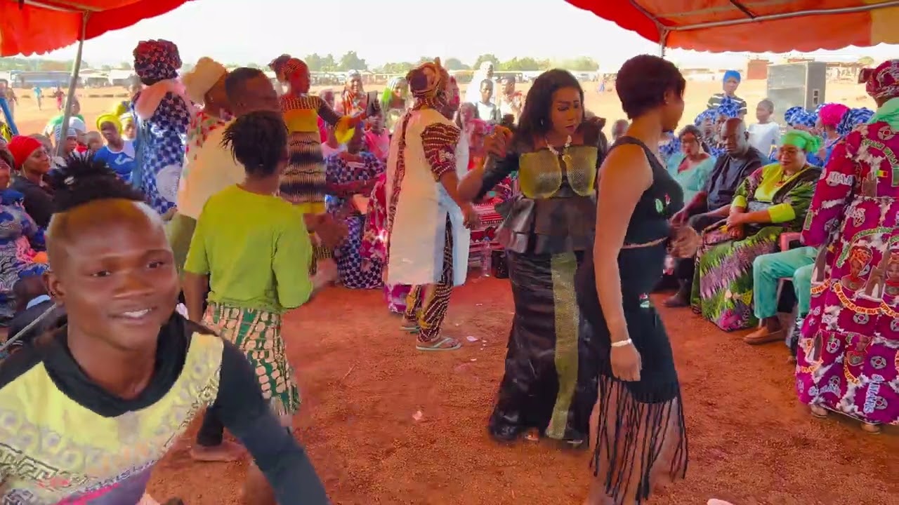 Tou Sinayoko morceau dédier à la marraine