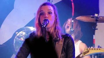 Halestorm "New Modern Love" Live in Vancouver 2015-11-25