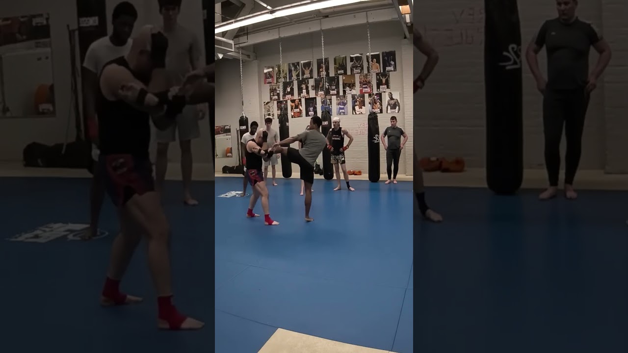 Simple tactic for kick defense in #MuayThai