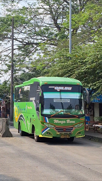 naik bus warga #bus #busmania #telolet #basuri #jakarta #wargabaru