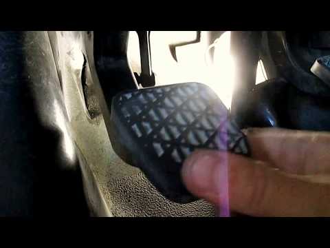 Видео: Как да поправите педала на съединителя на Chevy s10?