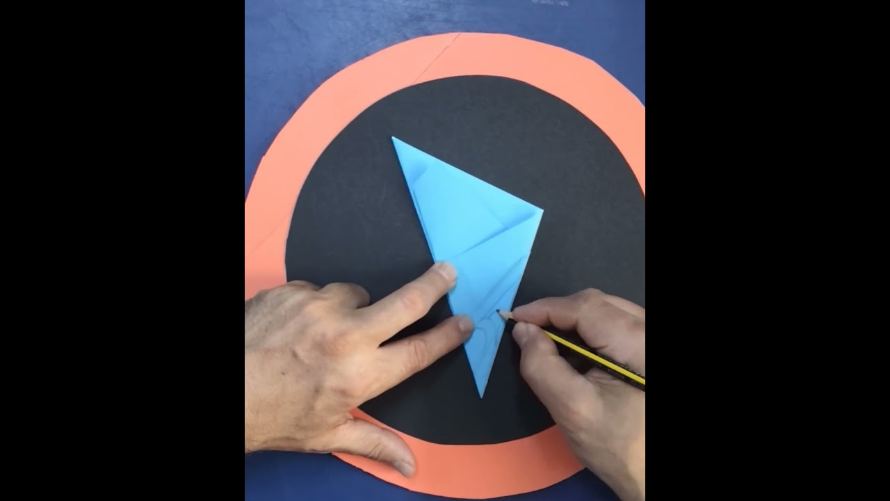 اسهل طريقة لقص الورق