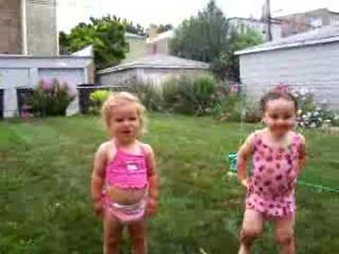 10 seconds of sprinkler magic