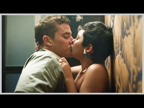 Elite: Season 6 / Kissing Scene — (Carla Díaz and Andre Lamoglia)