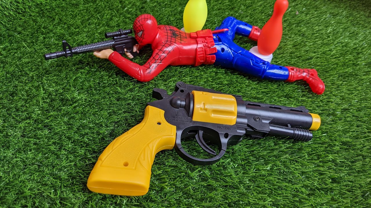 Realistic Toy Gun Sized 11 Scale .45 ACP Bulldog Revolver Toy Ball