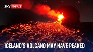 Volcano produces stunning lava flows