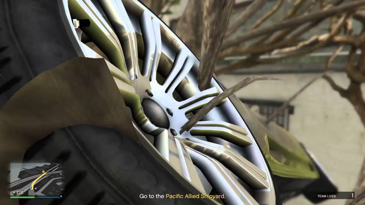 Grand Theft Auto V Car on tree - YouTube