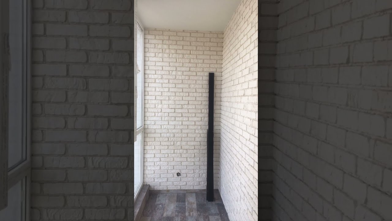 дизайн балкона из кирпича
