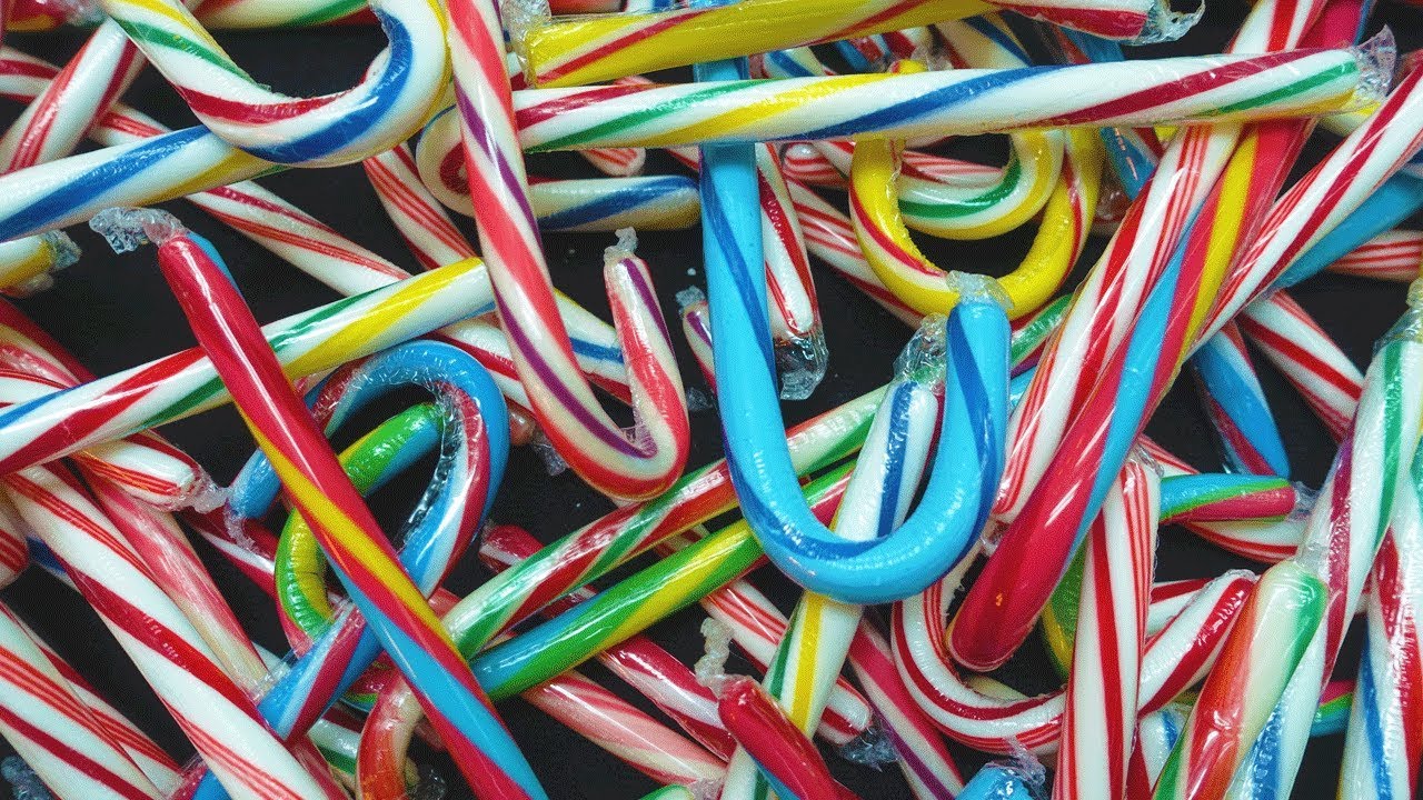 1,000 CANDY CANES IN A CLAW MACHINE? - YouTube