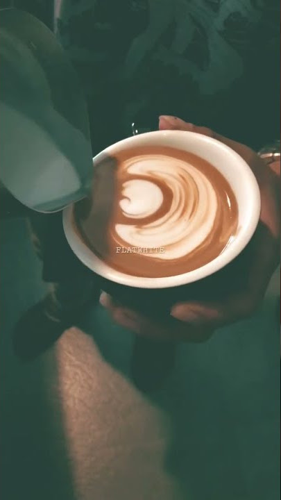Latte art #coffee #shorts #youtubeshorts #latteart #cappuccino #barista #video #cafe #love #youtube