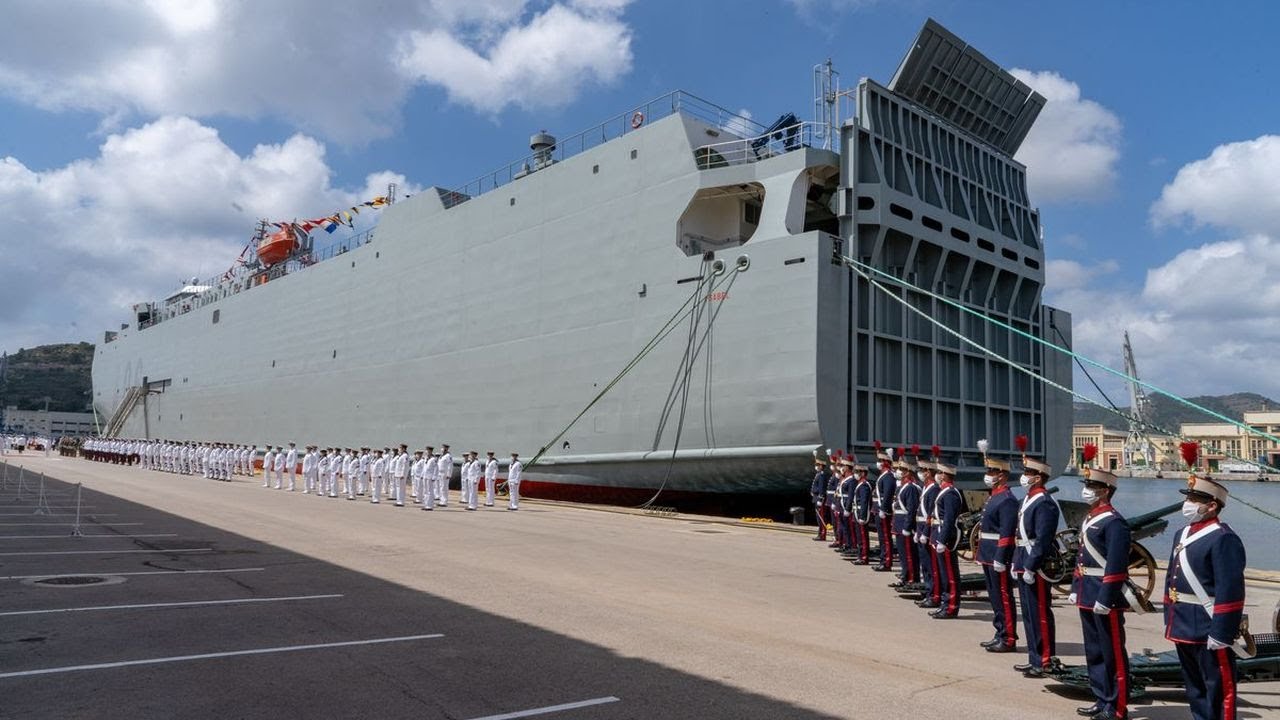 Entrega a la Armada del Buque de Transporte Logístico Ysabel