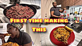 come cook spaghetti and garlic bread with me + my fist time |Life Of Shayla