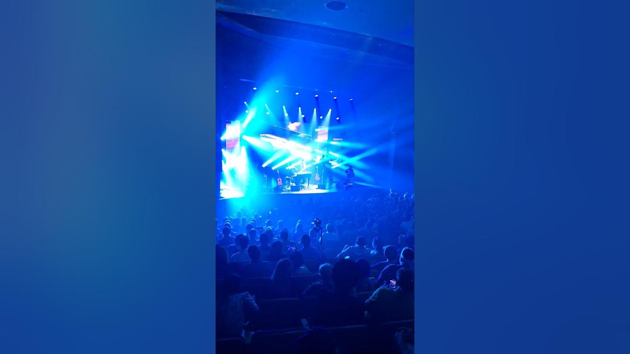 Vehi Sheamda song performed by Aharon Razel and Yonatan Razel in Lemaan Achi event in Israel