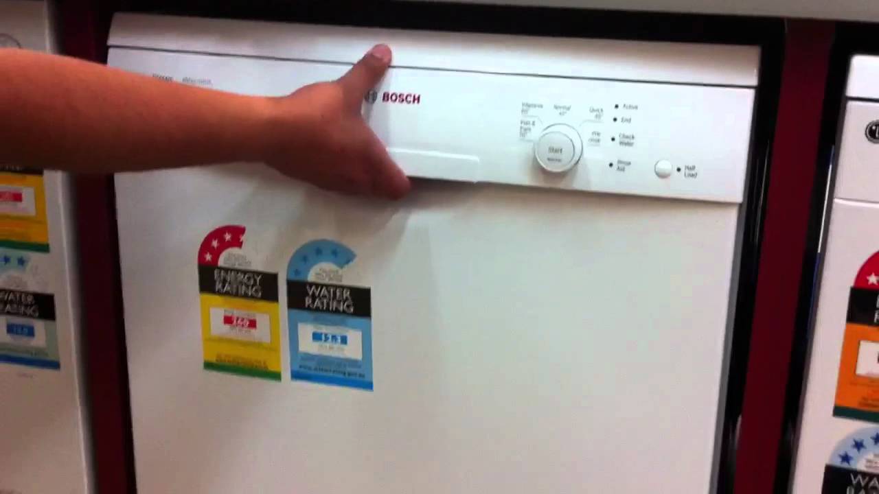 Bosch Dishwasher SMS50E12 - YouTube